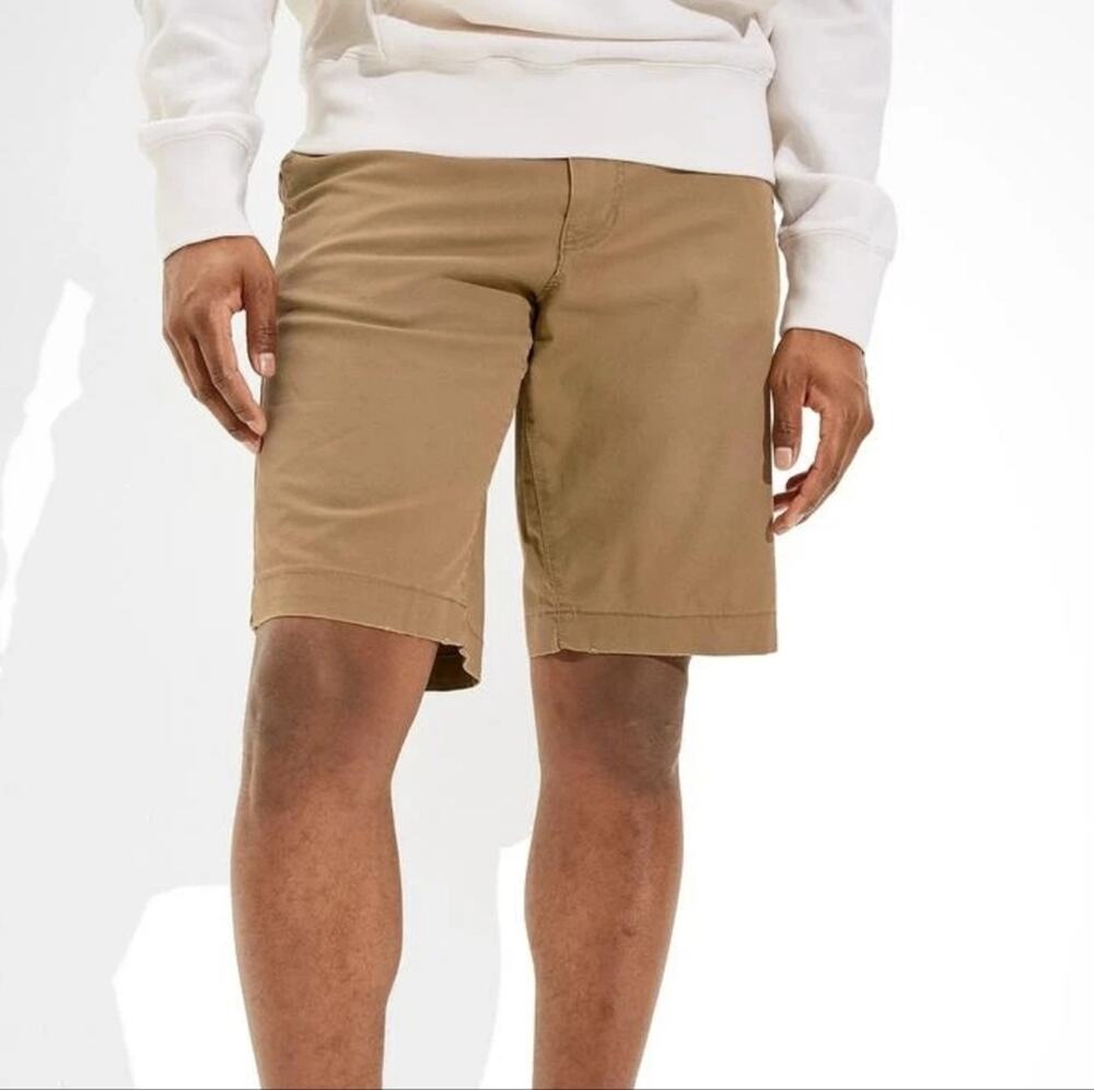 American Eagle Outfitters Men's Khaki Tan Flat Front Shorts Size 33